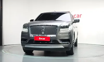 Lincoln Navigator