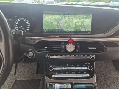 Genesis EQ900