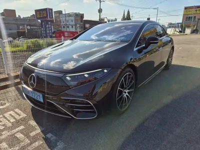Mercedes-Benz EQS
