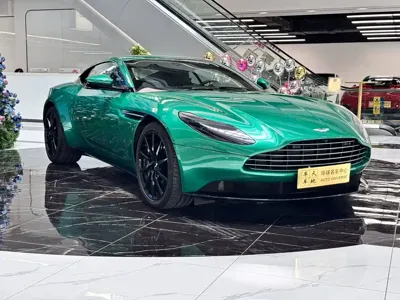 Aston Martin DB11