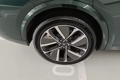 Li Auto L9