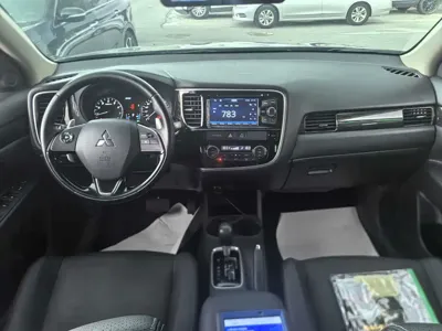 Mitsubishi Outlander (Import)