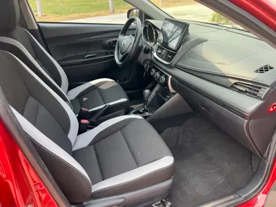 Toyota Yaris L