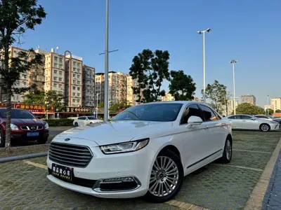 Ford Taurus