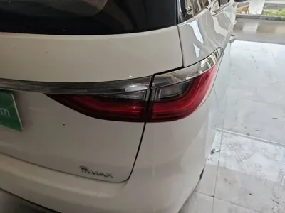BYD MAX