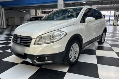 Suzuki S-Cross