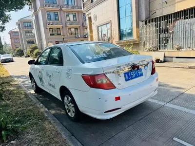 BYD F3