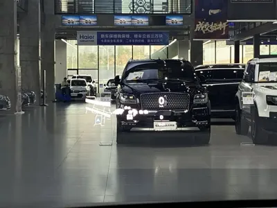 Li Auto Li MEGA