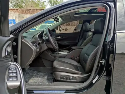 Chevrolet Malibu XL