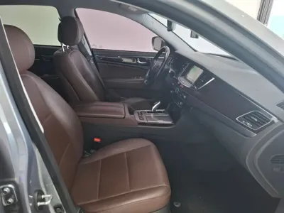 Hyundai Equus
