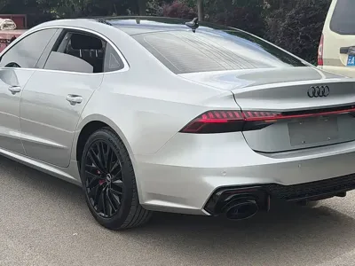Audi A7L