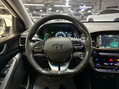 Hyundai Ioniq
