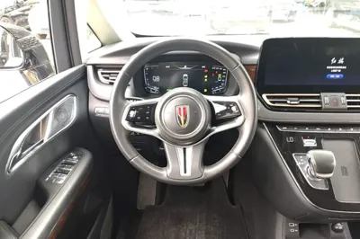 Hongqi HQ9
