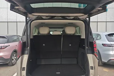 Geely Galaxy Galaxy V900