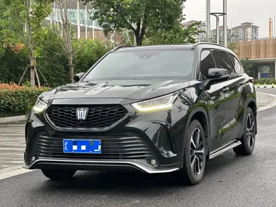 Toyota Crown Kluger