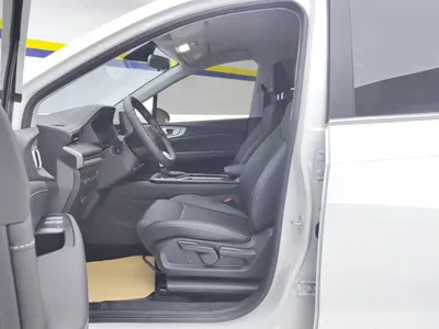 Wuling Jiachen