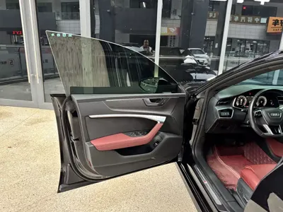 Audi A7L