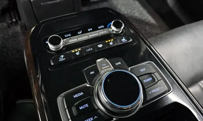 Genesis EQ900