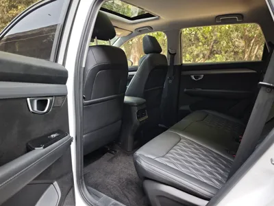 Wuling Asta