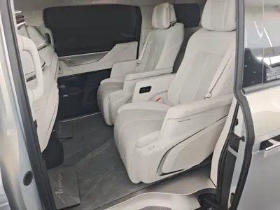 Buick GL8 Hybrid