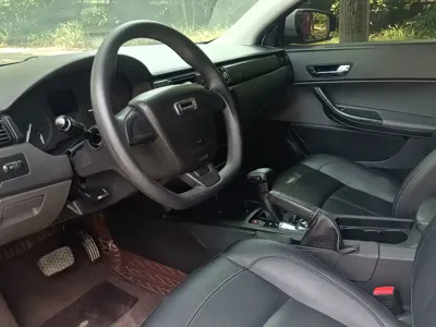 Qoros Qoros 3