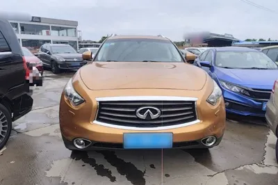 Infiniti QX70