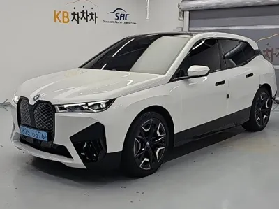 BMW iX