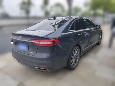 Ford Taurus