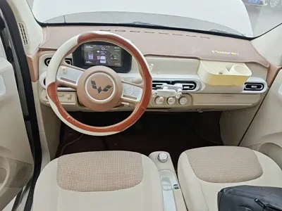 Wuling MINIEV