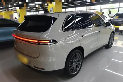 Leapmotor C10