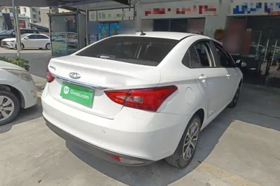Chery Arrizo 5