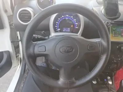 BYD F0