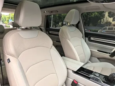 Geely ICON