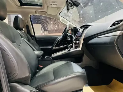Mitsubishi Pajero Sport (Import)