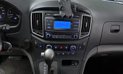 Hyundai Starex