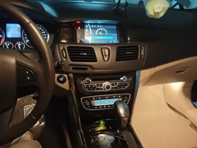 Renault Latitude