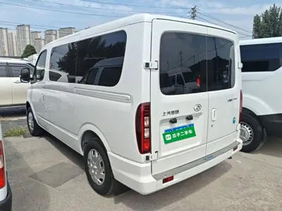 大通 V80