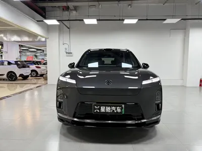 Nio ES8