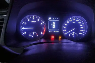 Hyundai Elantra (6th Generation
