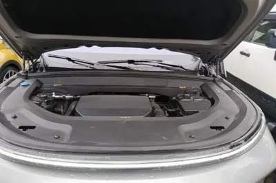 Li Auto L9