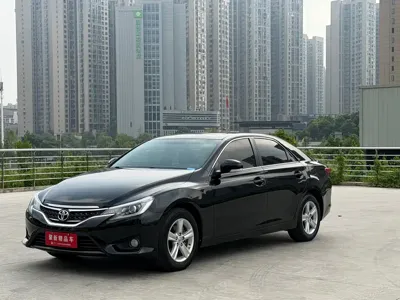 Toyota Reiz