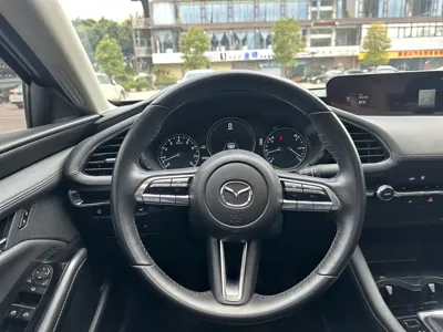 Mazda 3 Axela