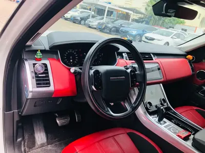 Land Rover Sport
