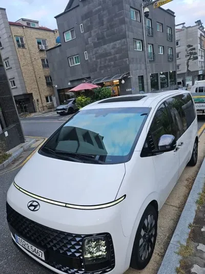 Hyundai Staria