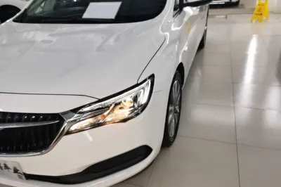 Buick GL6