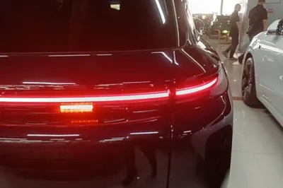 Li Auto L8