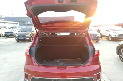 JAC Group Refine S2