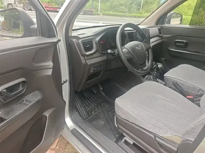 Wuling Hongguang V