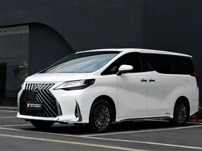 Lexus LM