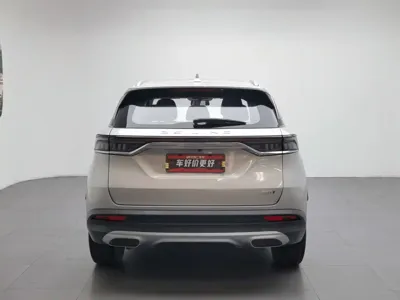 BAIC X7